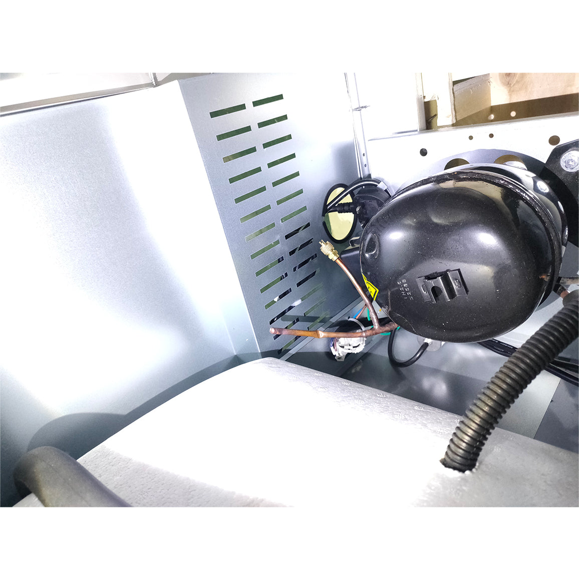 221024 - 3 Door Refrigerated Counter with Backsplash - 346L (SNACK3200TN)